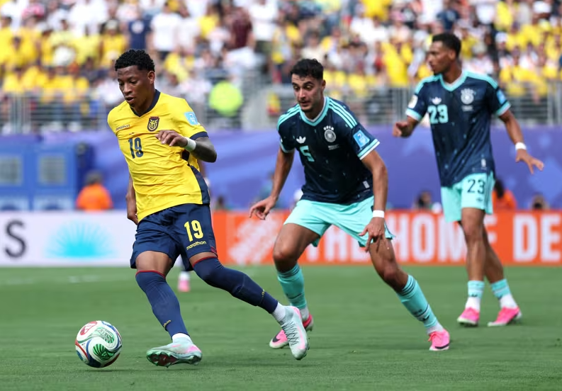 Ecuador vs Đức (03:00 - 26/06)